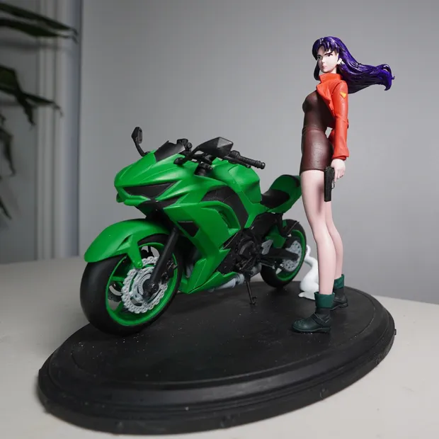 Misato Figure